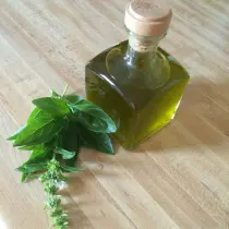 Basil Edible Oil